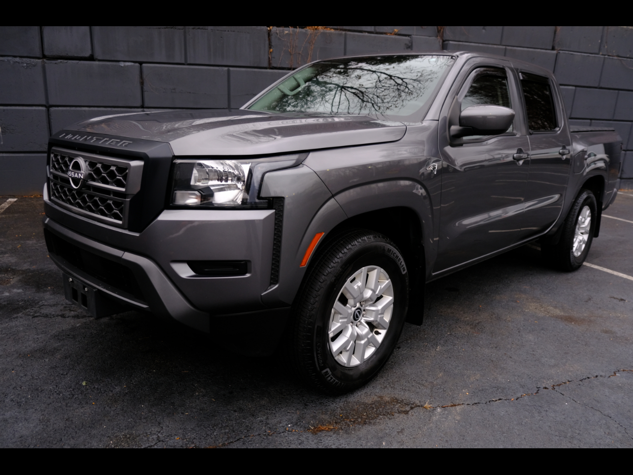 2023 Nissan Frontier Crew Cab 4x2 SV Auto