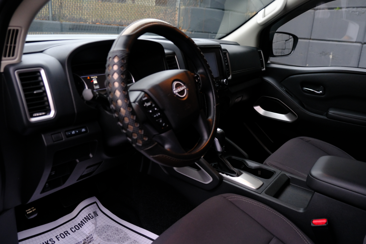 Nissan Frontier Crew Cab 4x2 SV Auto 2023