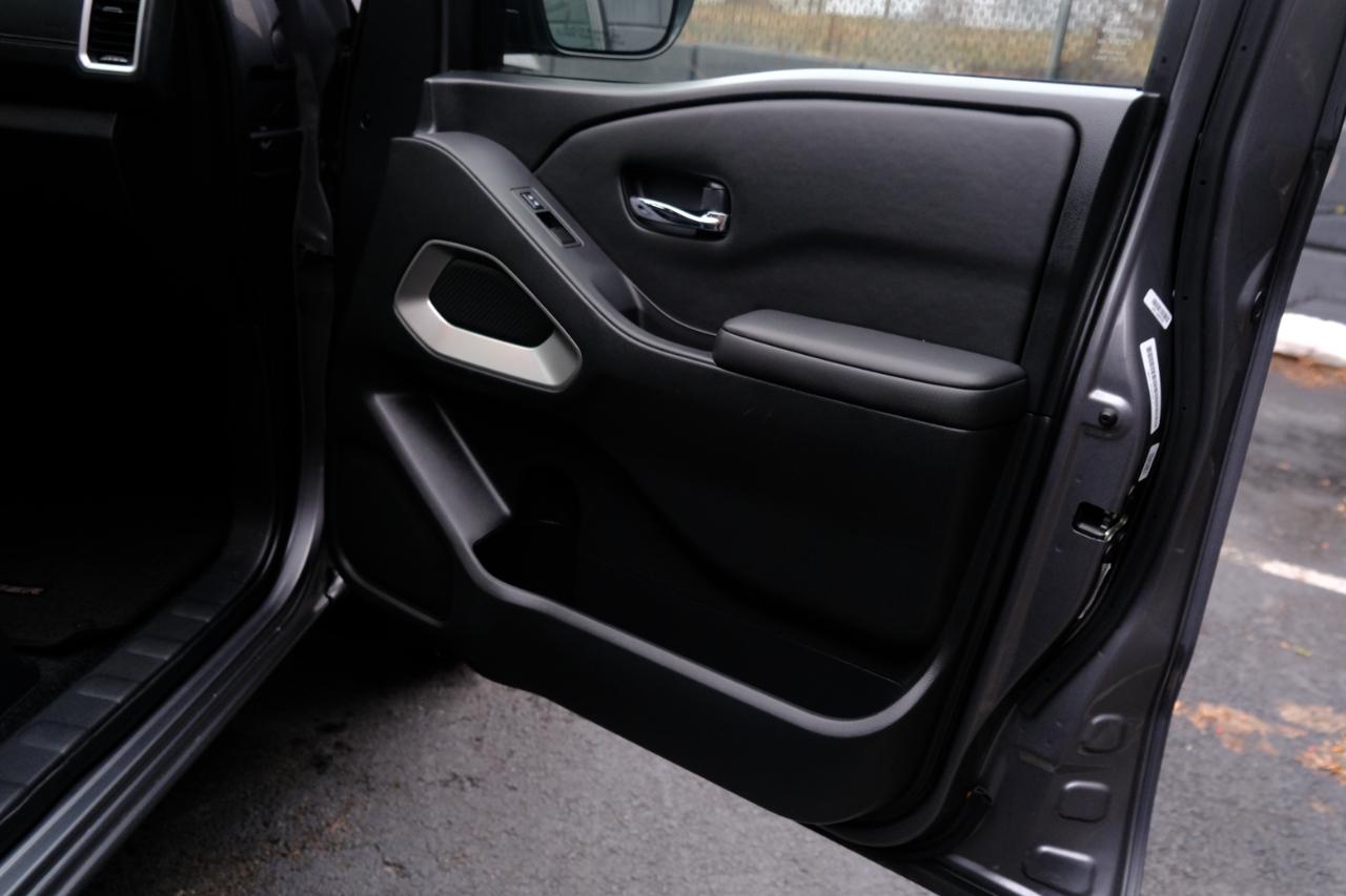 Nissan Frontier Crew Cab 4x2 SV Auto 2023