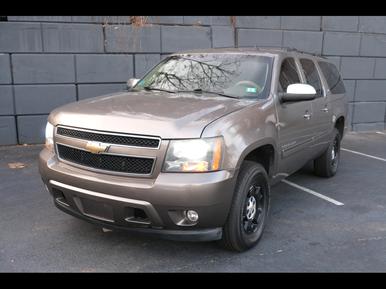 2011 Chevrolet Suburban 4WD 4dr 1500 LT