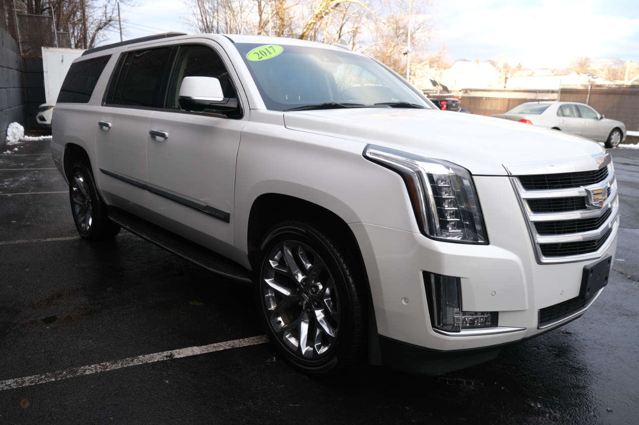 Cadillac Escalade ESV 4dr AWD Platinum Edition 2017