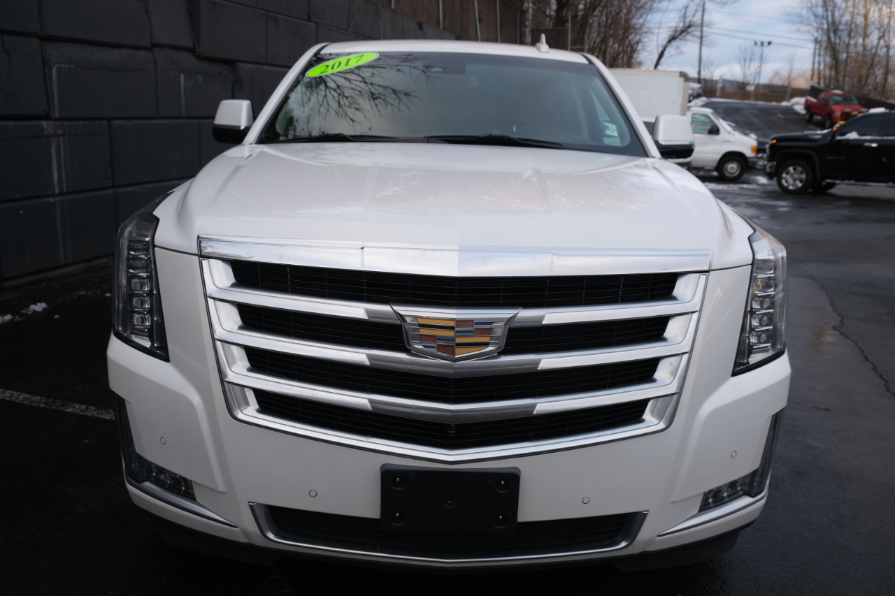 Cadillac Escalade ESV 4dr AWD Platinum Edition 2017