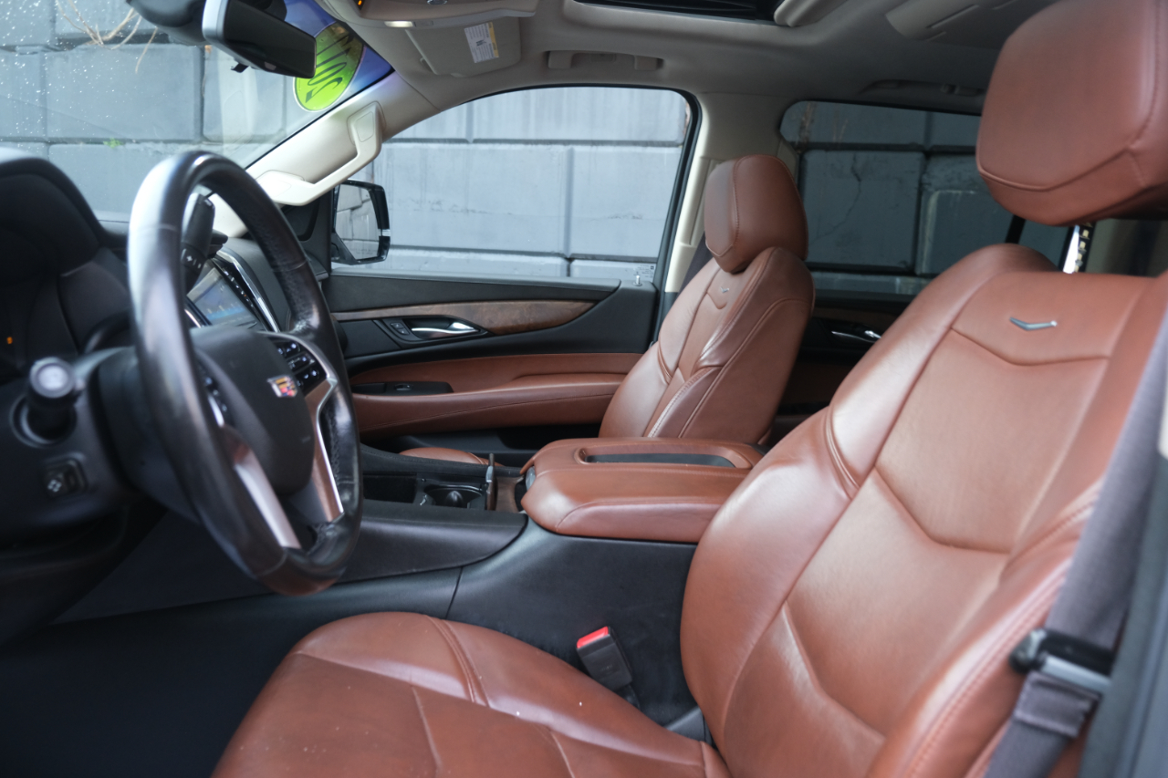 Cadillac Escalade ESV 4dr AWD Platinum Edition 2017