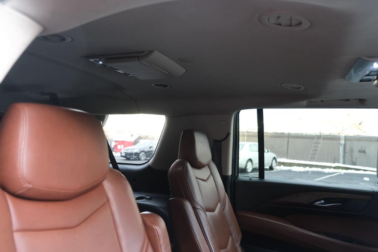 Cadillac Escalade ESV 4dr AWD Platinum Edition 2017