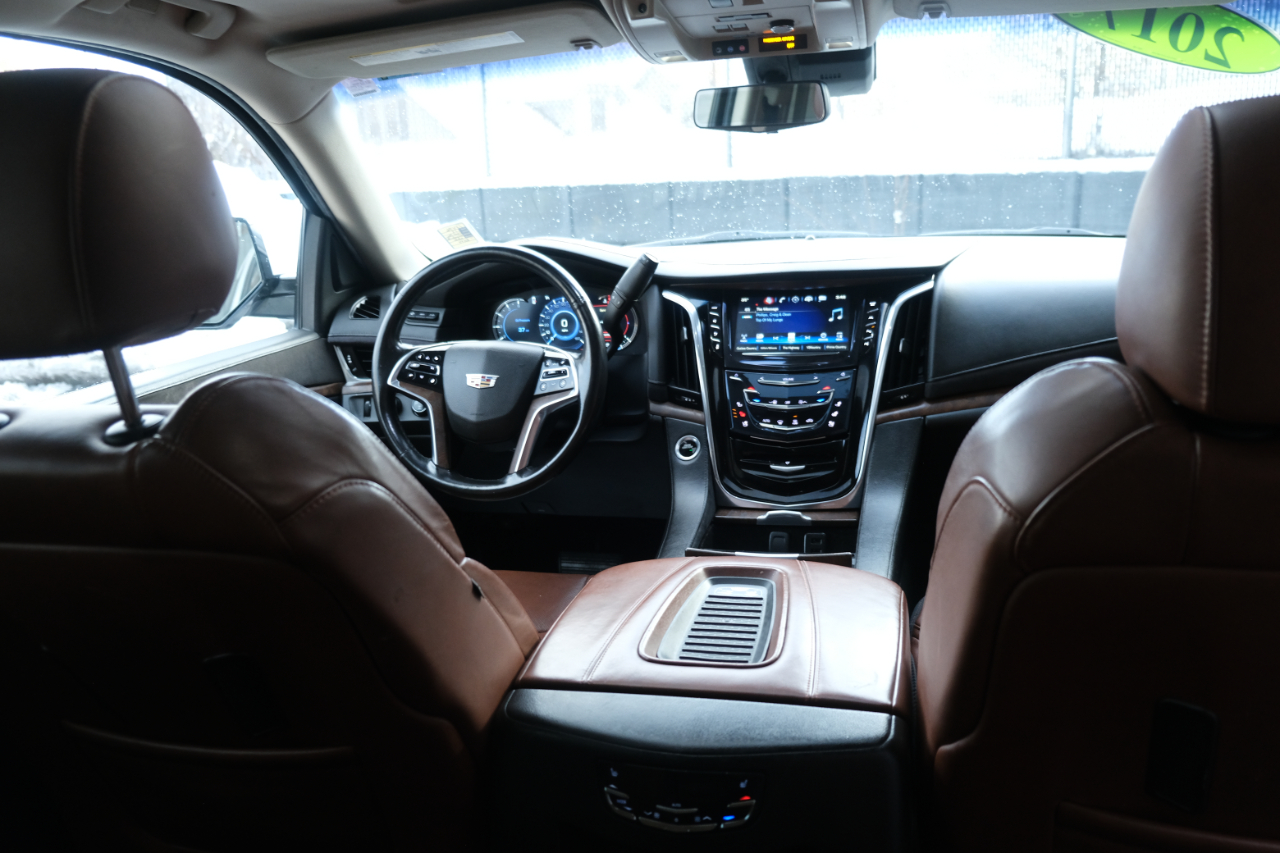 Cadillac Escalade ESV 4dr AWD Platinum Edition 2017