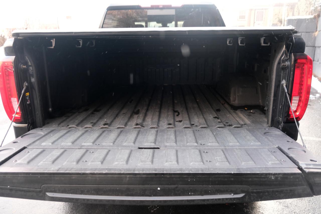 GMC Sierra 1500 4WD Crew Cab 147" AT4 2019