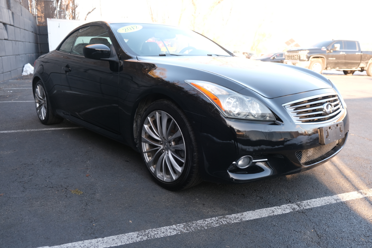 Infiniti G37 Convertible 2dr Base 2012