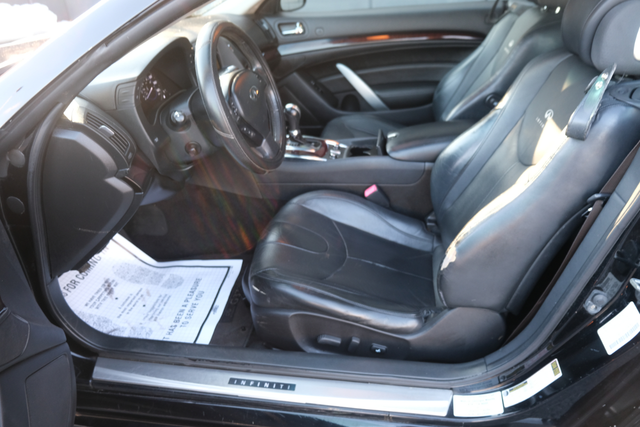 Infiniti G37 Convertible 2dr Base 2012