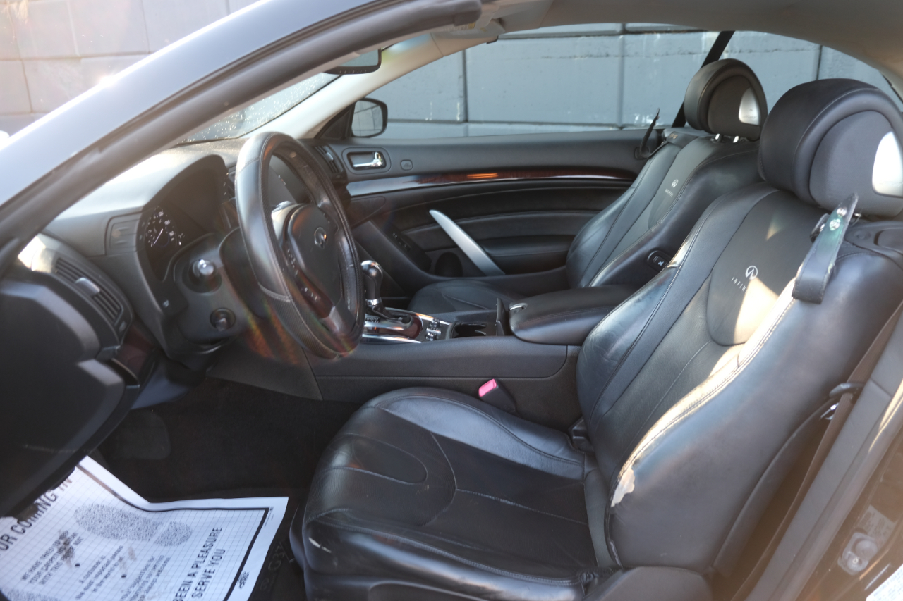 Infiniti G37 Convertible 2dr Base 2012