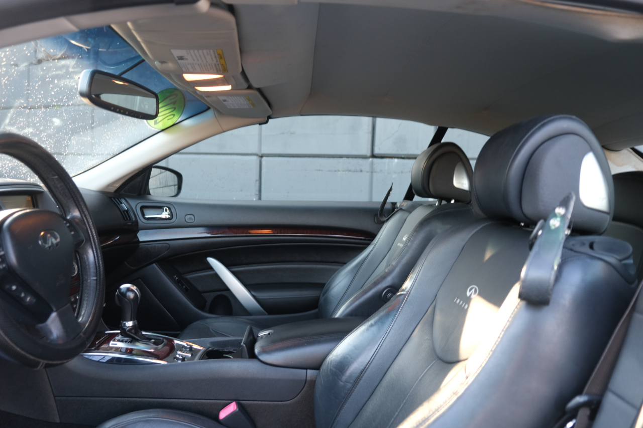 Infiniti G37 Convertible 2dr Base 2012