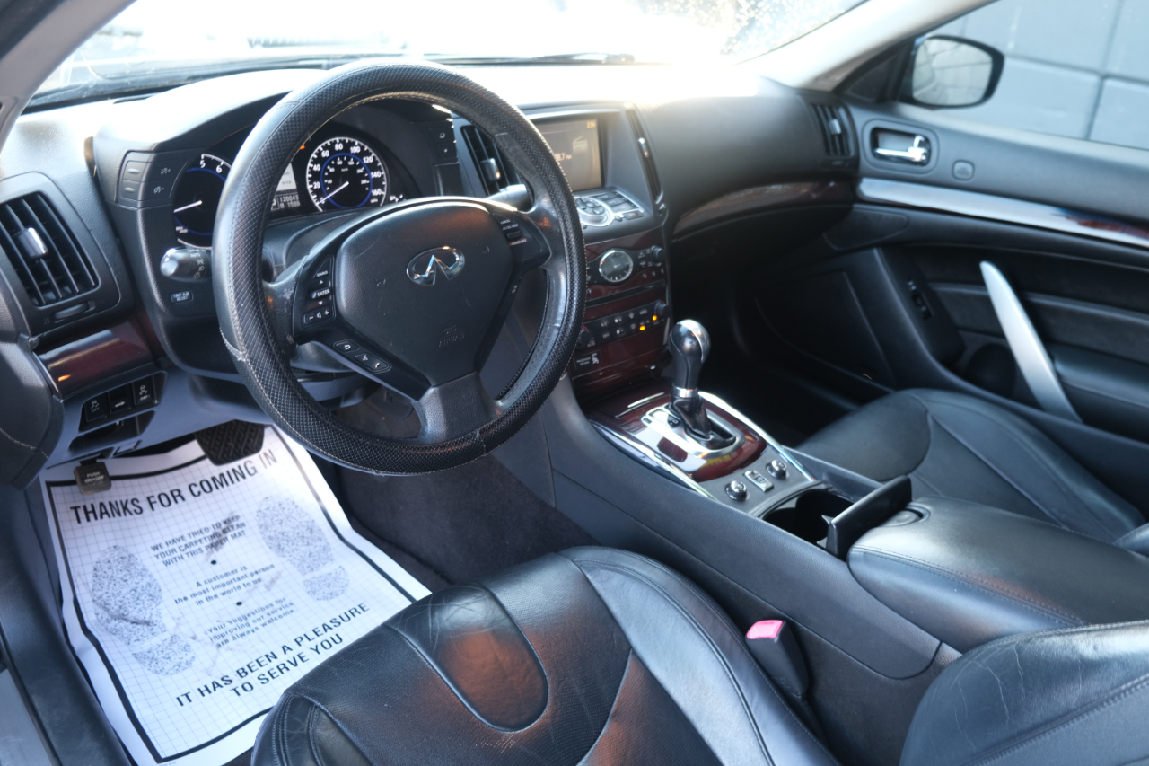 Infiniti G37 Convertible 2dr Base 2012