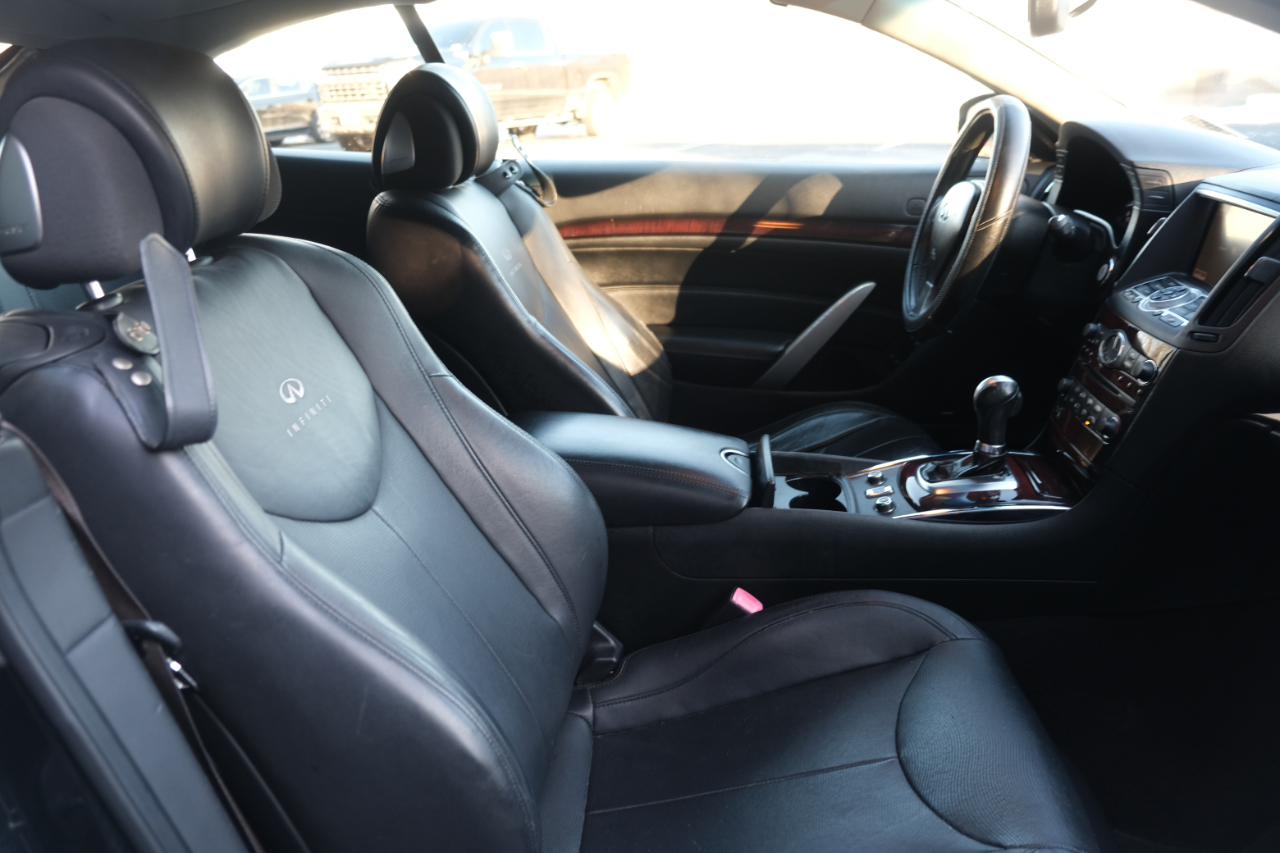 Infiniti G37 Convertible 2dr Base 2012