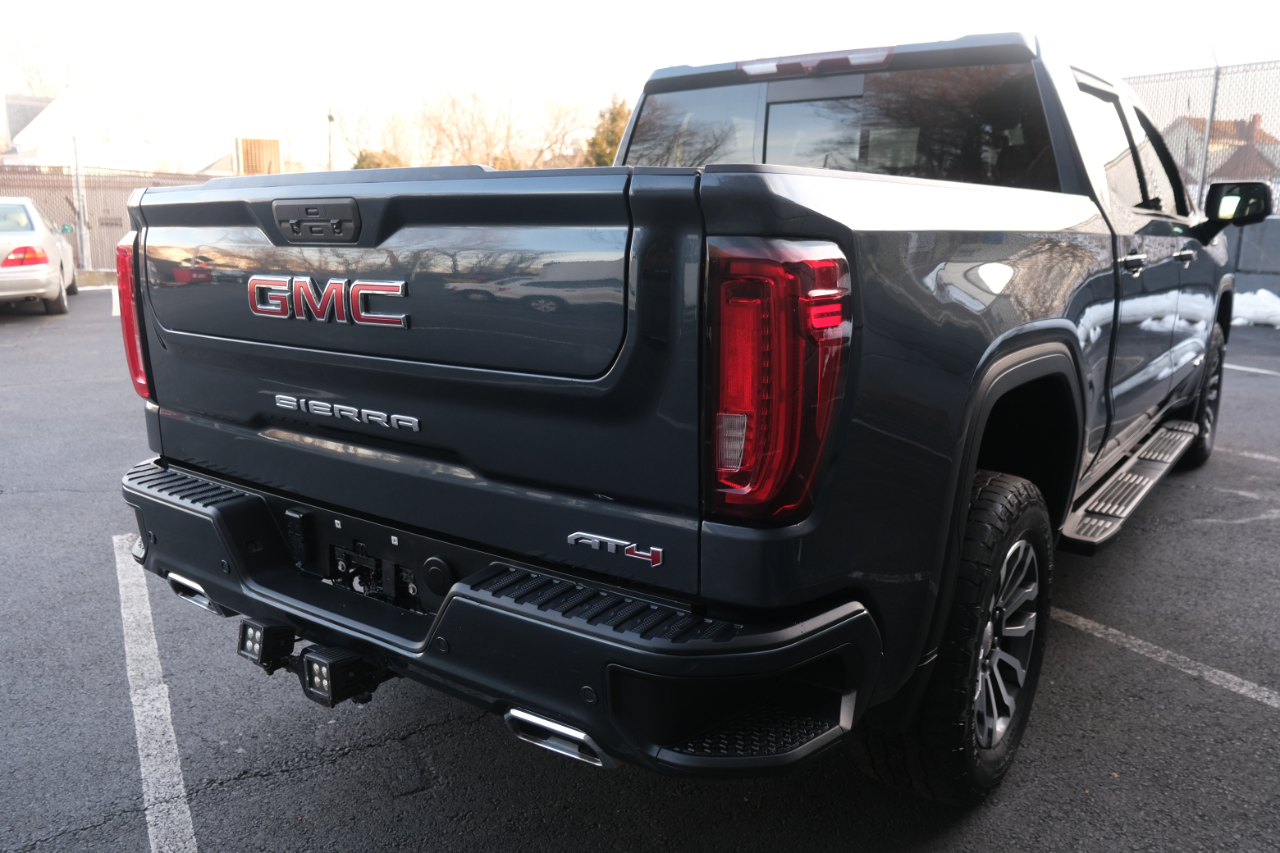 GMC Sierra 1500 4WD Crew Cab 147" AT4 2020