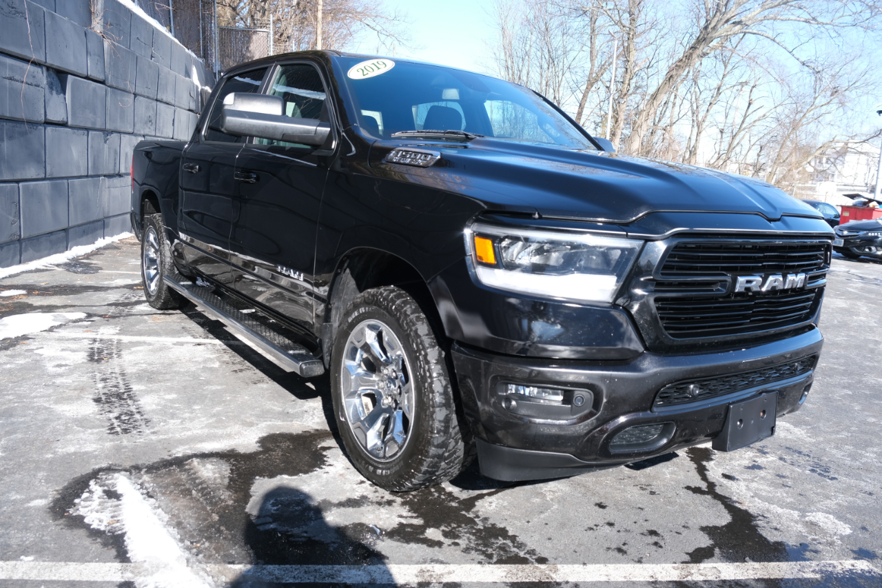 RAM 1500 Big Horn/Lone Star 4x4 Crew Cab 5'7" Box 2019