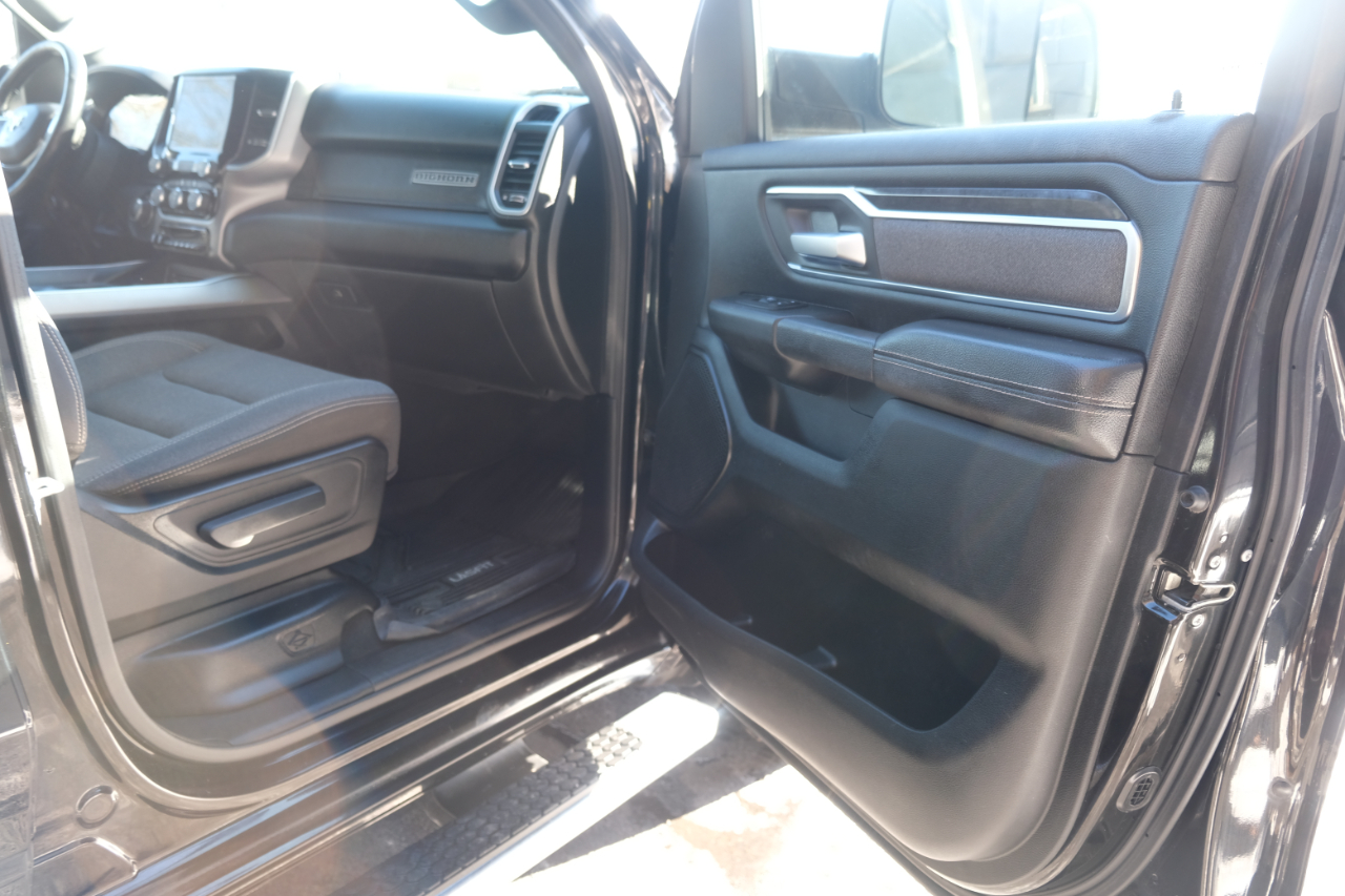 RAM 1500 Big Horn/Lone Star 4x4 Crew Cab 5'7" Box 2019