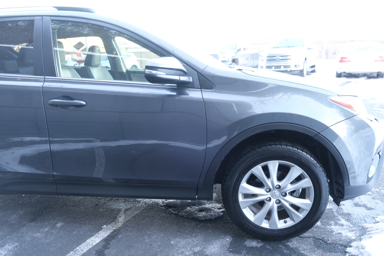 Toyota RAV4 AWD 4dr Limited (Natl) 2015