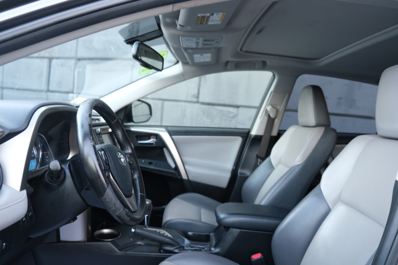 Toyota RAV4 AWD 4dr Limited (Natl) 2015