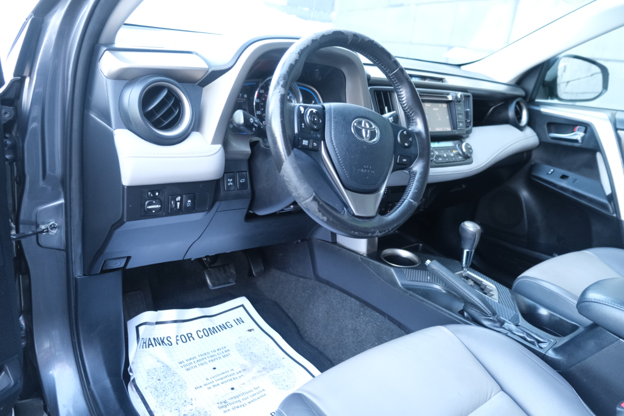 Toyota RAV4 AWD 4dr Limited (Natl) 2015