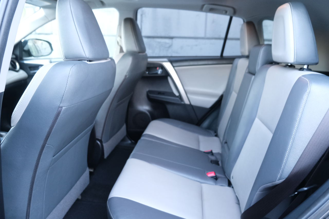 Toyota RAV4 AWD 4dr Limited (Natl) 2015