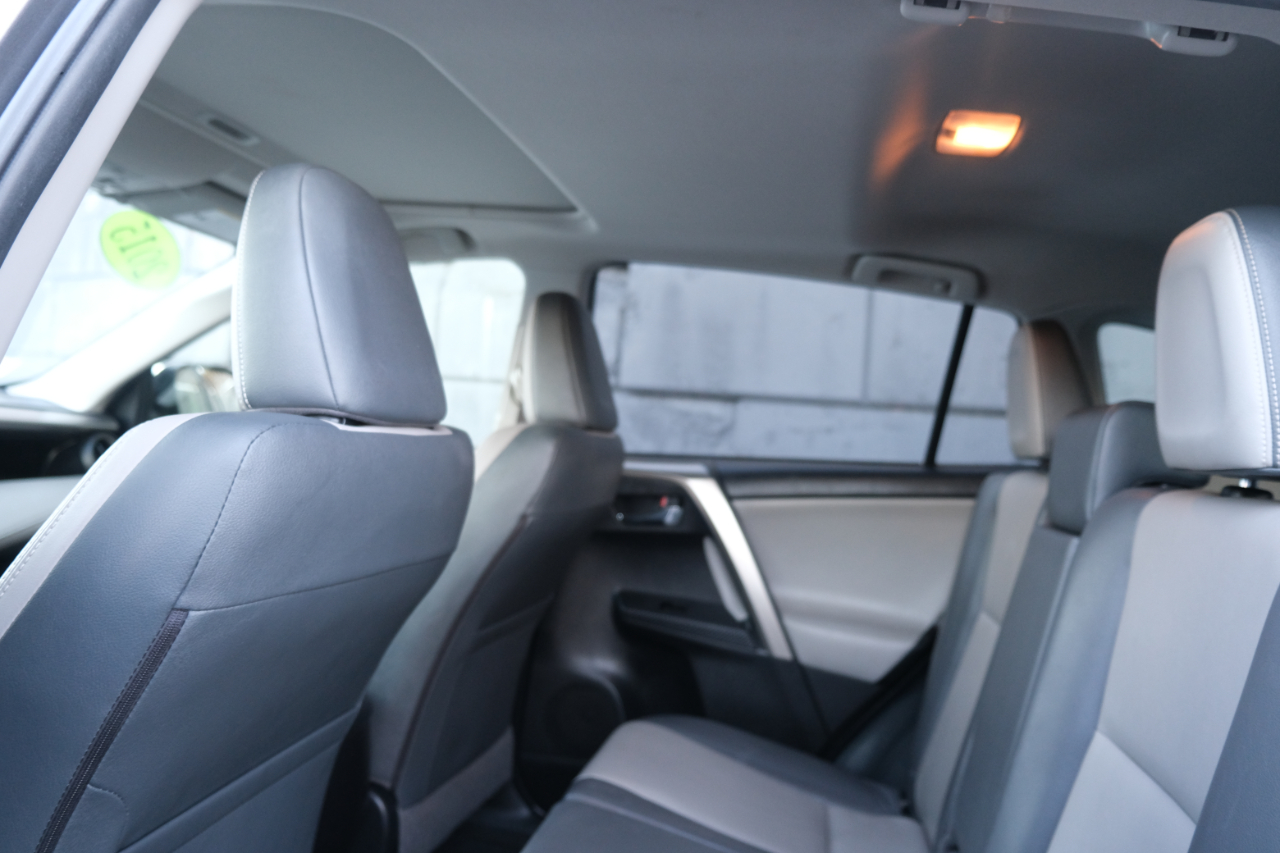 Toyota RAV4 AWD 4dr Limited (Natl) 2015