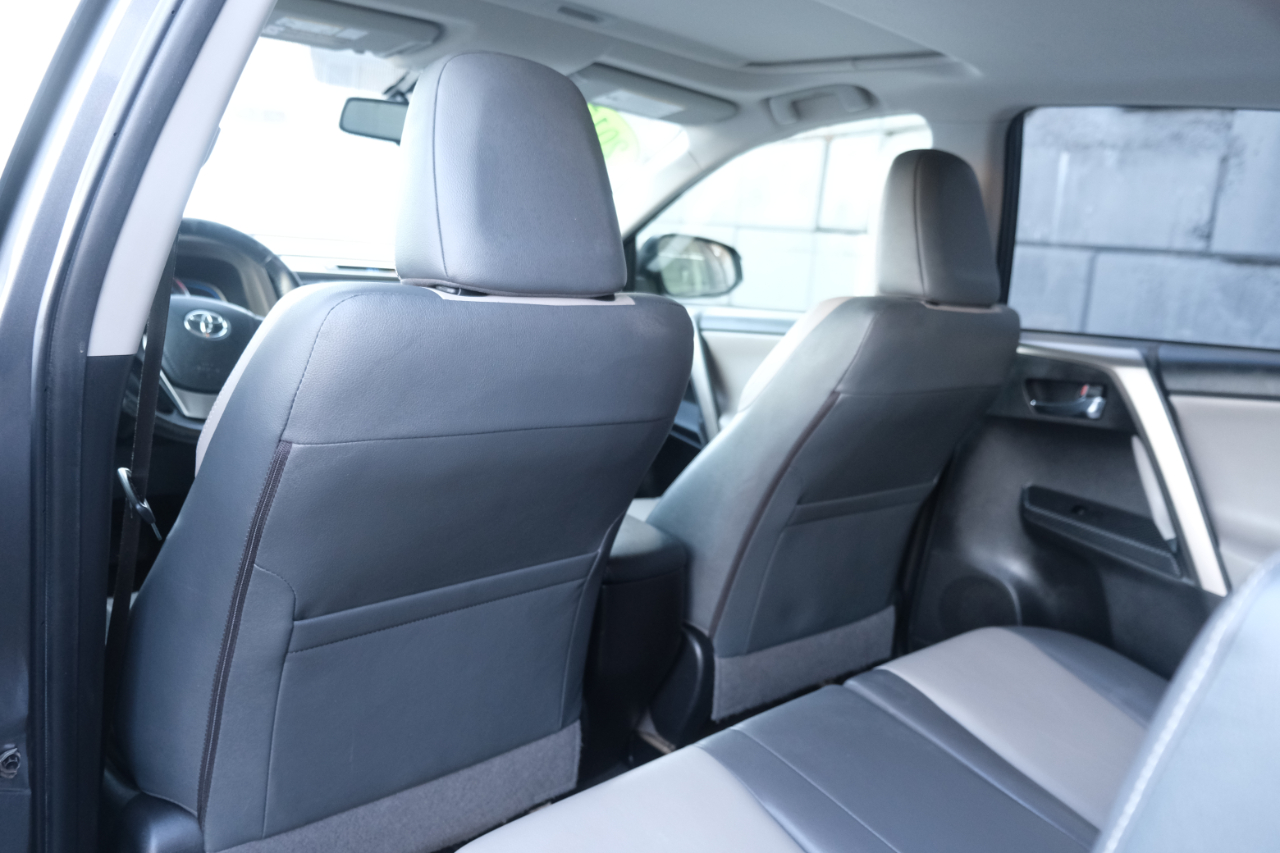 Toyota RAV4 AWD 4dr Limited (Natl) 2015