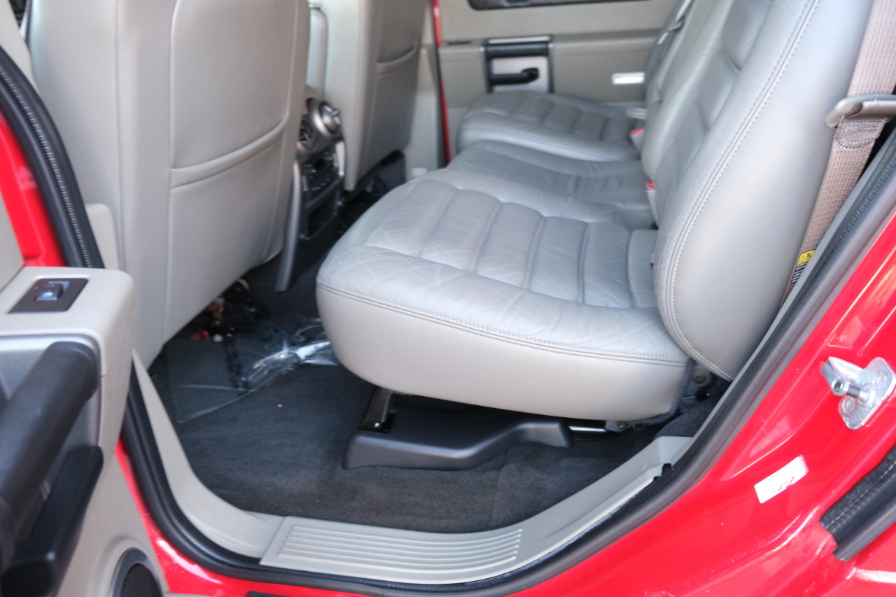 HUMMER H2 4WD 4dr SUV Luxury 2004