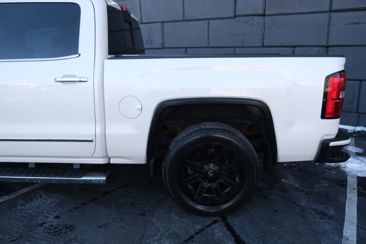 GMC Sierra 1500 4WD Crew Cab 143.5" Denali 2015