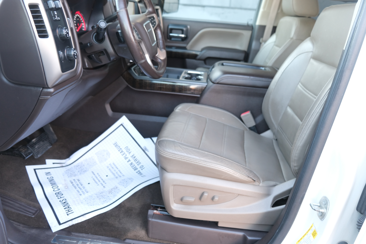 GMC Sierra 1500 4WD Crew Cab 143.5" Denali 2015