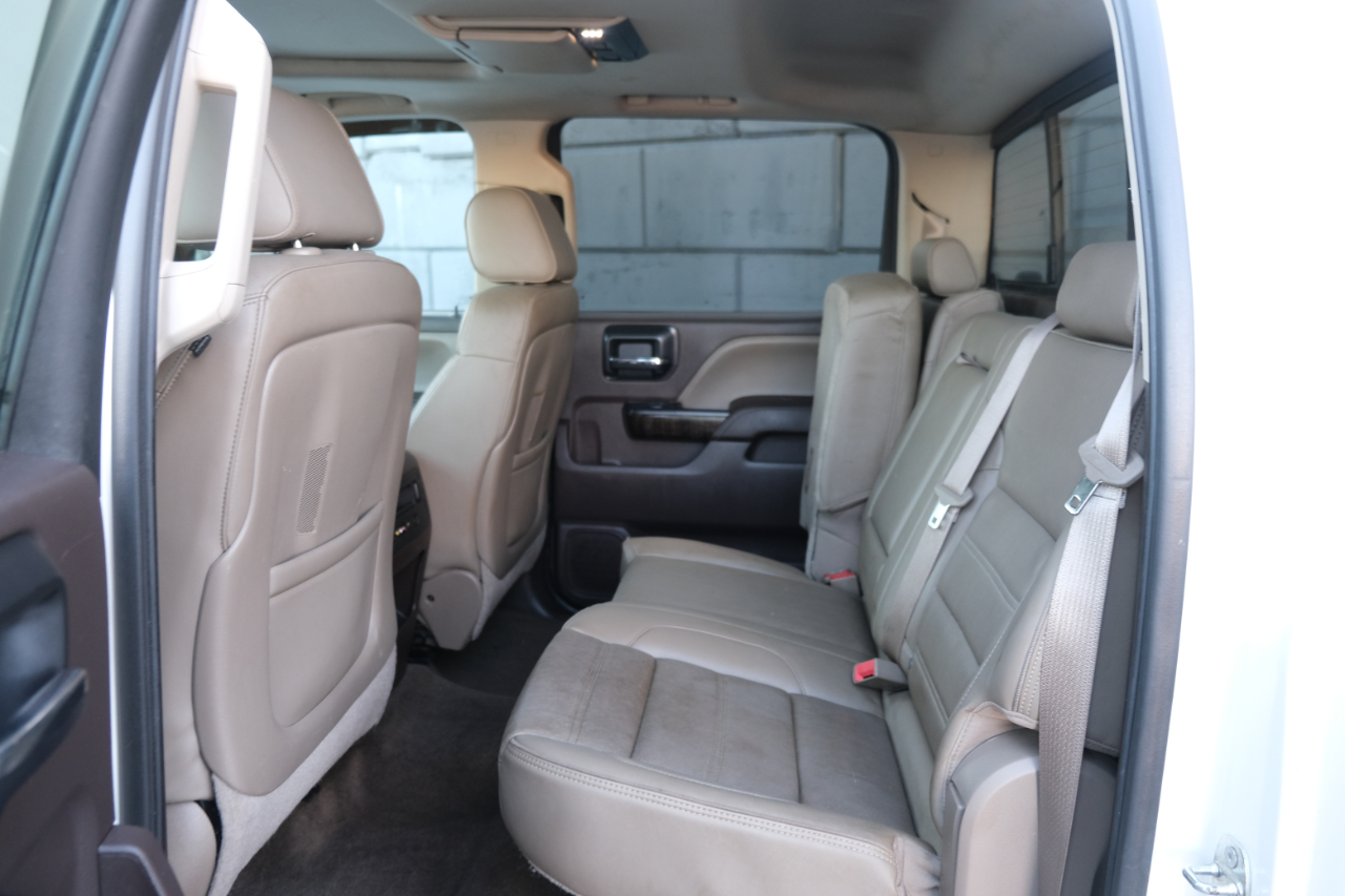 GMC Sierra 1500 4WD Crew Cab 143.5" Denali 2015