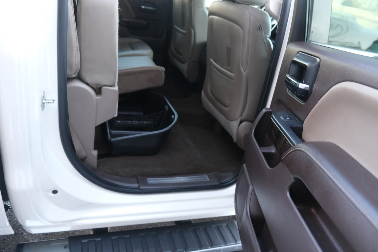 GMC Sierra 1500 4WD Crew Cab 143.5" Denali 2015