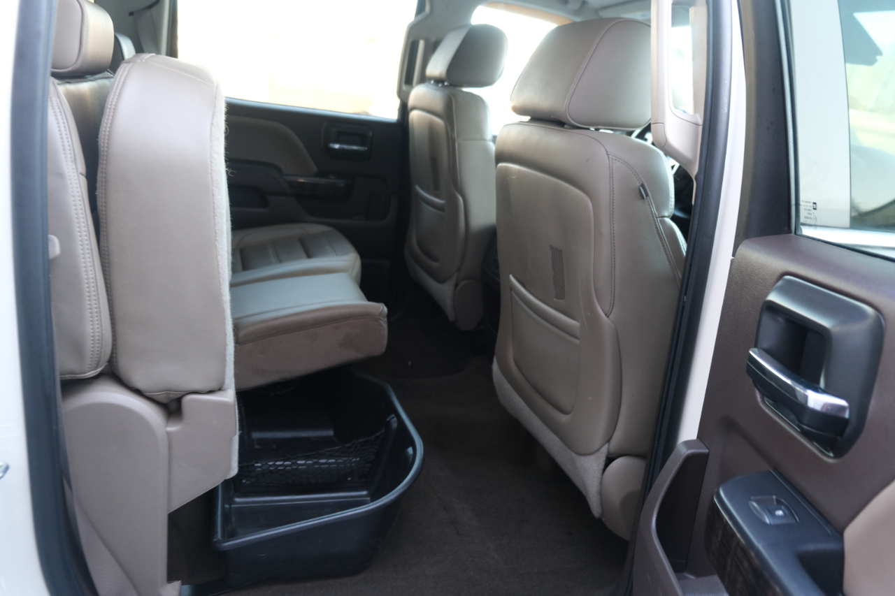 GMC Sierra 1500 4WD Crew Cab 143.5" Denali 2015