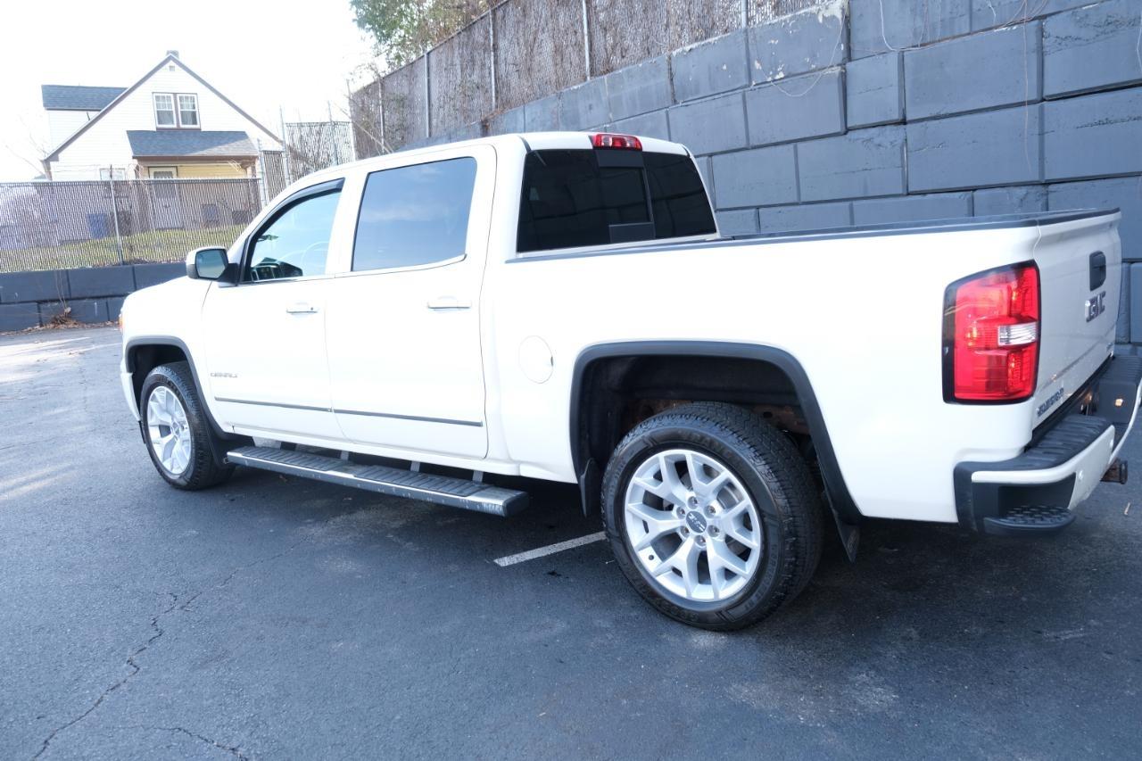 GMC Sierra 1500 4WD Crew Cab 143.5" Denali 2015