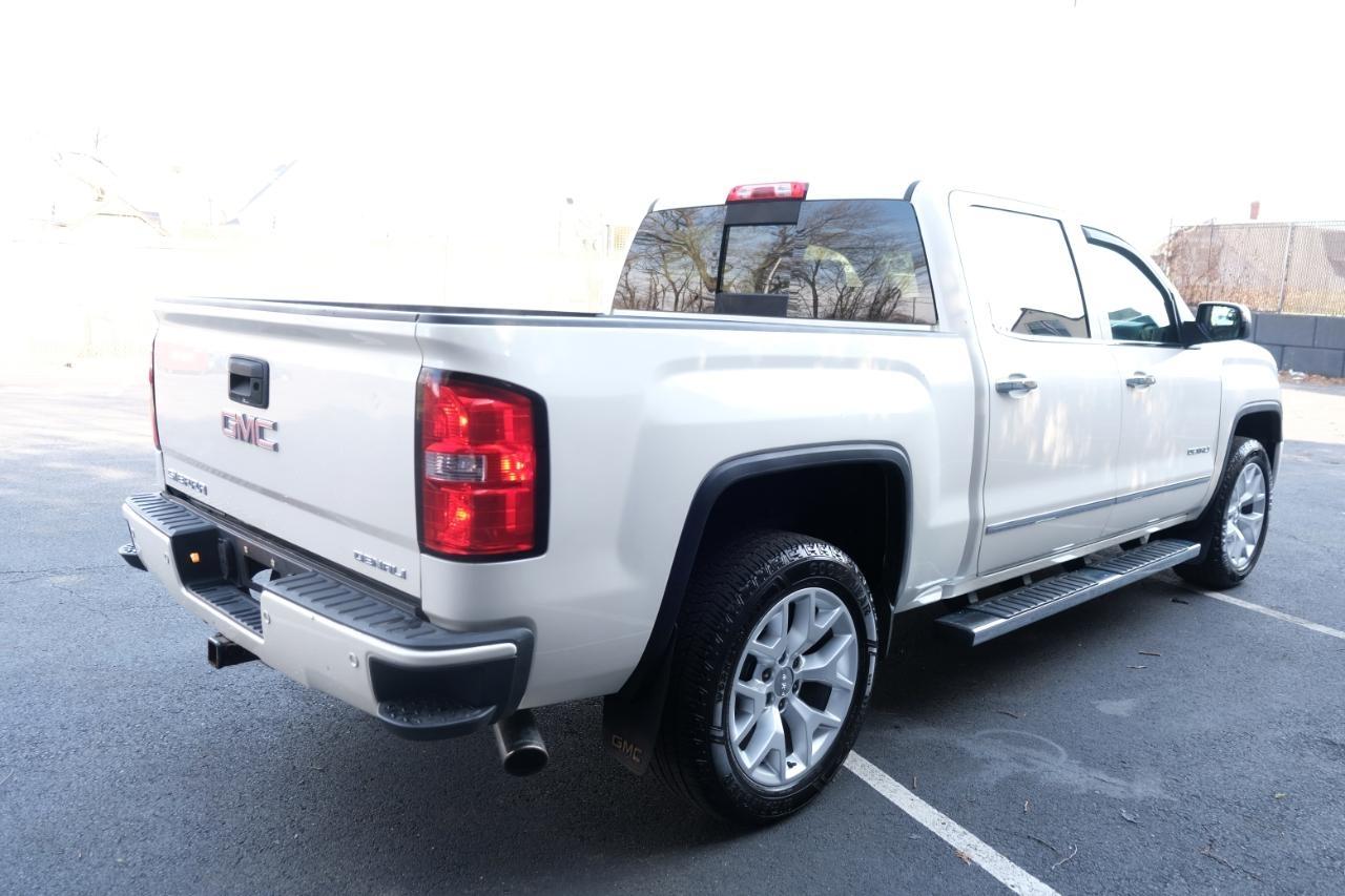 GMC Sierra 1500 4WD Crew Cab 143.5" Denali 2015