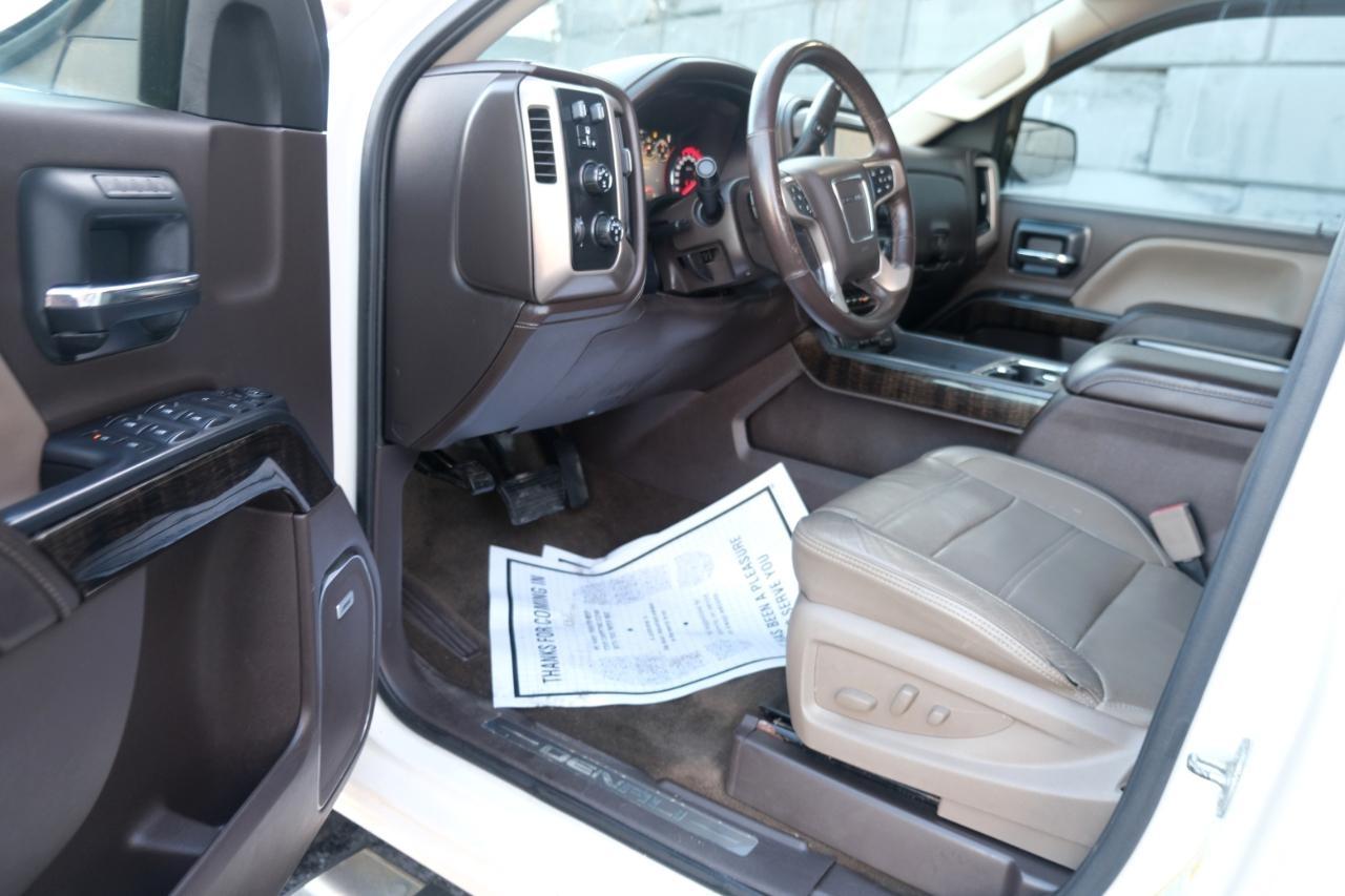 GMC Sierra 1500 4WD Crew Cab 143.5" Denali 2015