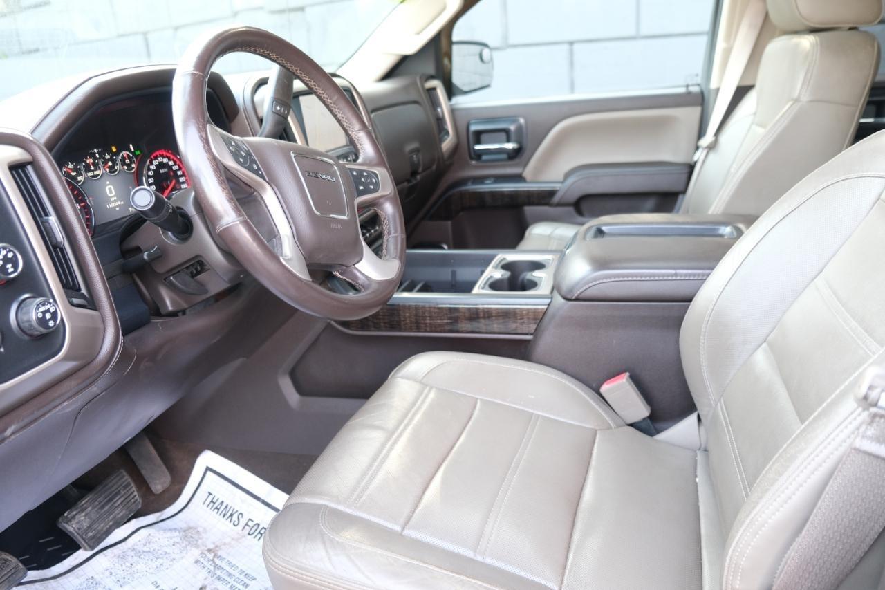 GMC Sierra 1500 4WD Crew Cab 143.5" Denali 2015