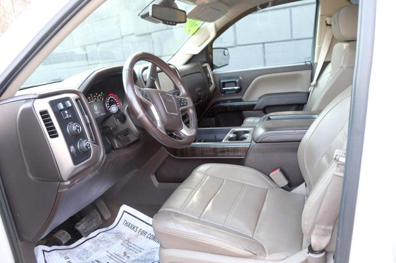 GMC Sierra 1500 4WD Crew Cab 143.5" Denali 2015
