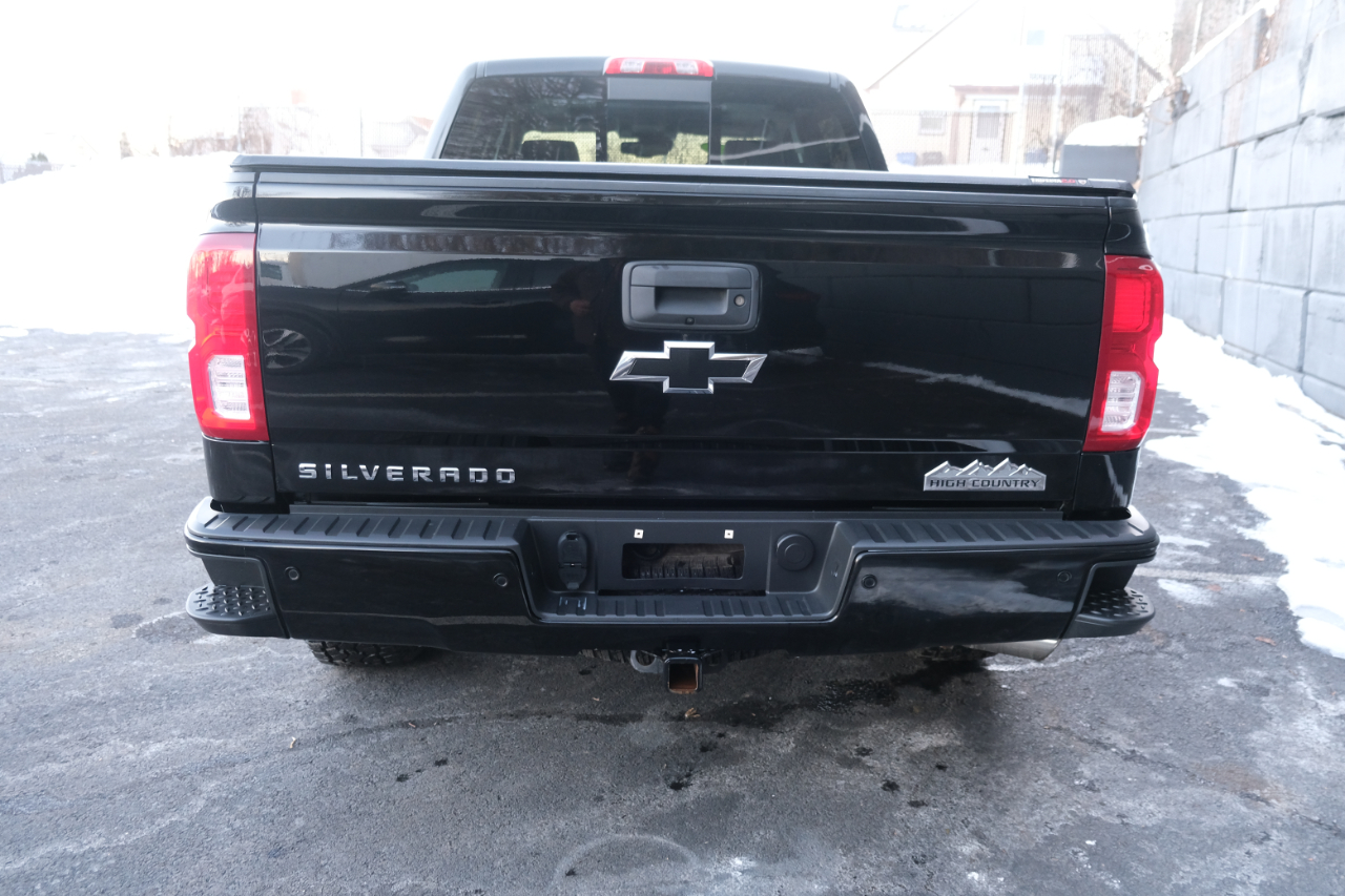 Chevrolet Silverado 1500 4WD Crew Cab 143.5" High Country 2017