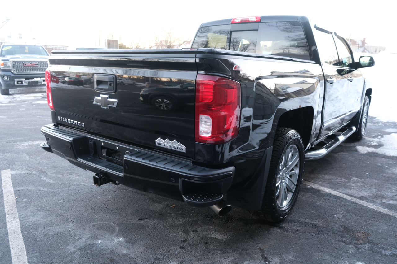 Chevrolet Silverado 1500 4WD Crew Cab 143.5" High Country 2017