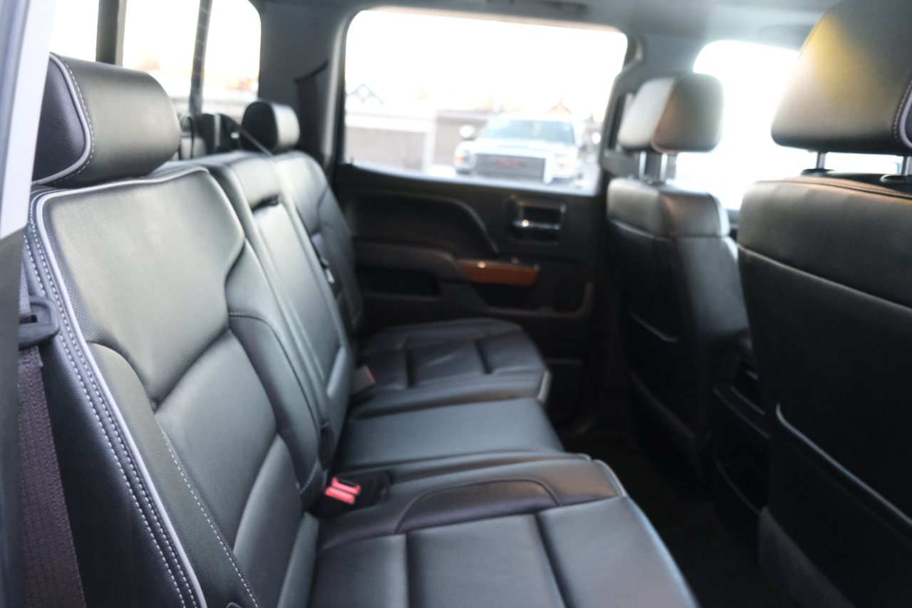 Chevrolet Silverado 1500 4WD Crew Cab 143.5" High Country 2017