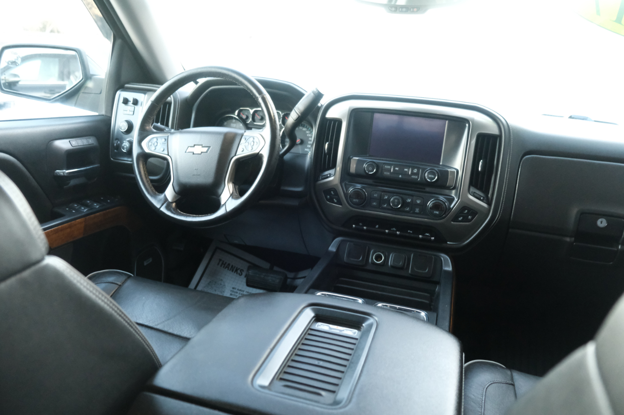 Chevrolet Silverado 1500 4WD Crew Cab 143.5" High Country 2017