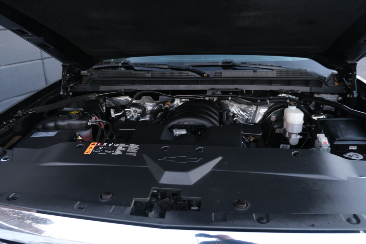 Chevrolet Silverado 1500 4WD Crew Cab 143.5" High Country 2017