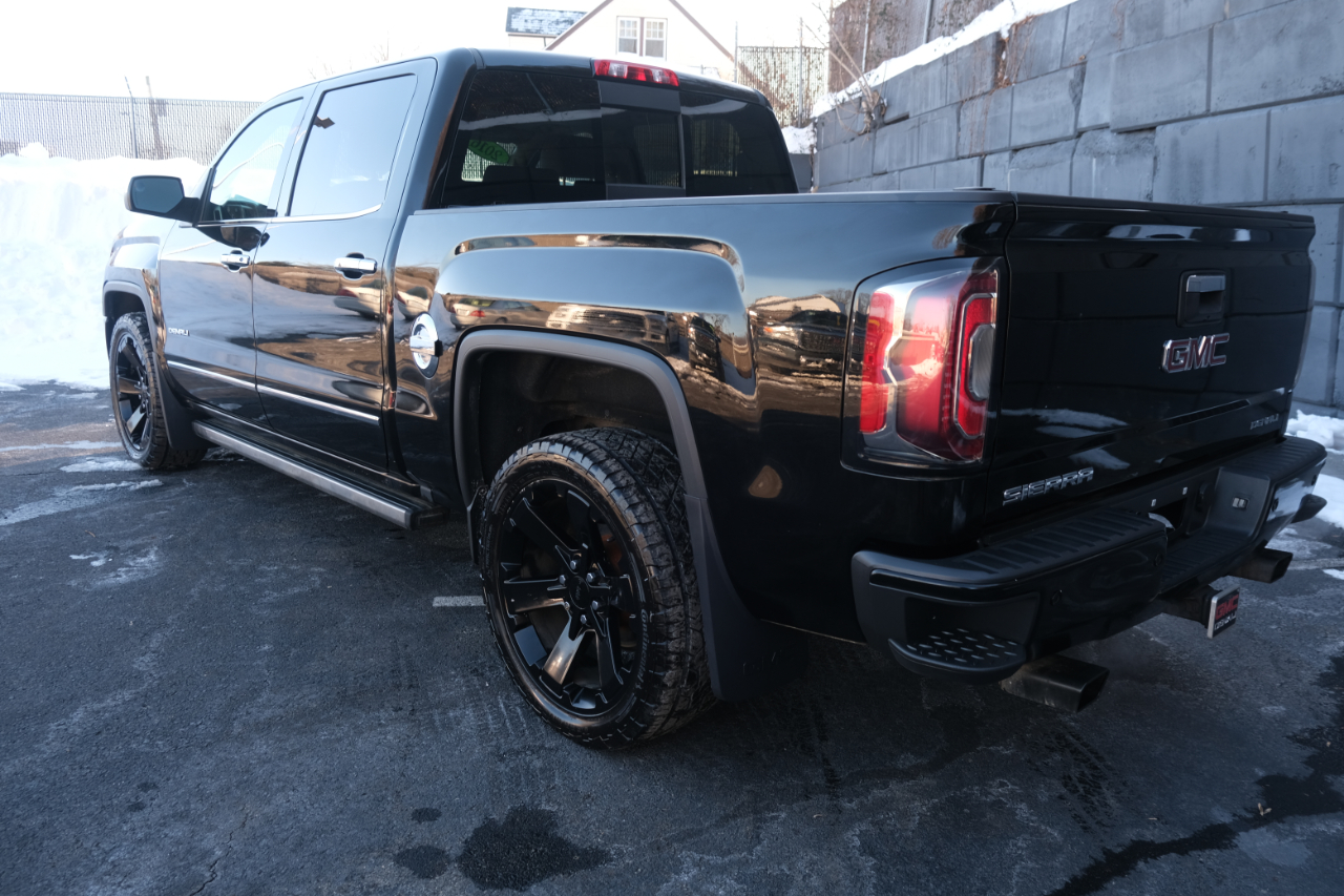 GMC Sierra 1500 4WD Crew Cab 143.5" Denali 2016