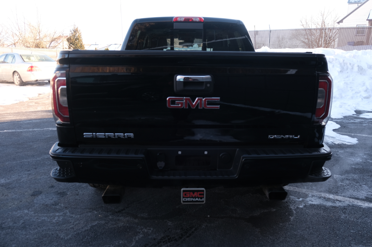 GMC Sierra 1500 4WD Crew Cab 143.5" Denali 2016