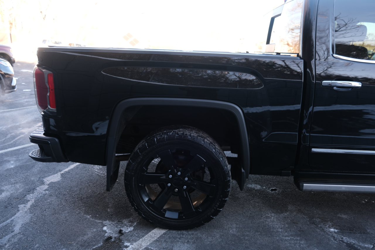 GMC Sierra 1500 4WD Crew Cab 143.5" Denali 2016