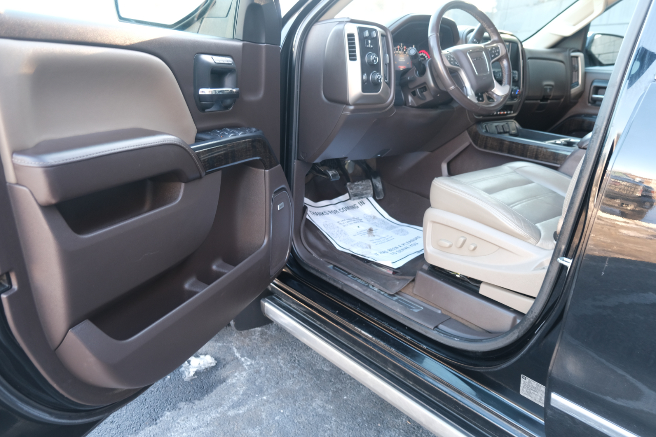 GMC Sierra 1500 4WD Crew Cab 143.5" Denali 2016