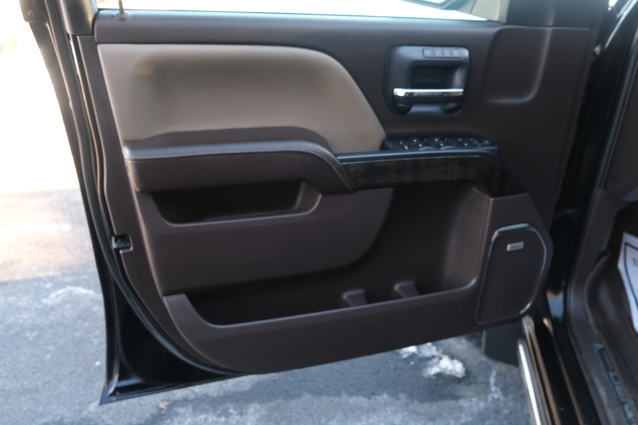 GMC Sierra 1500 4WD Crew Cab 143.5" Denali 2016