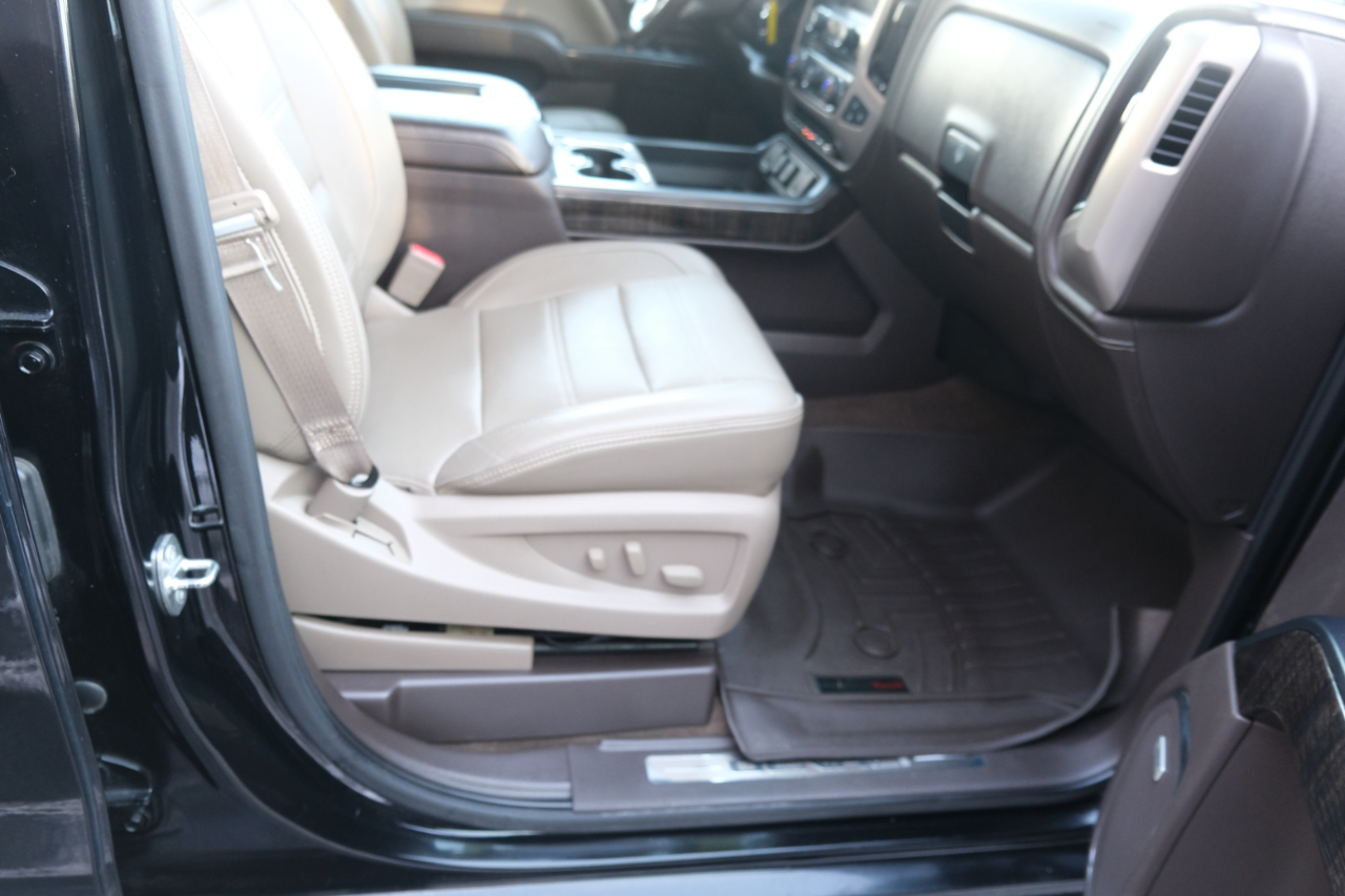 GMC Sierra 1500 4WD Crew Cab 143.5" Denali 2016