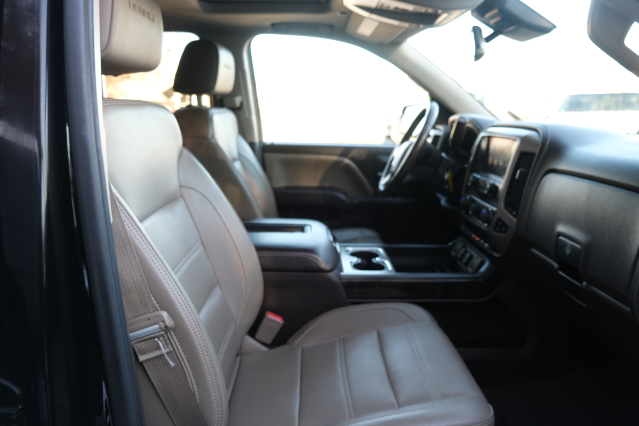 GMC Sierra 1500 4WD Crew Cab 143.5" Denali 2016