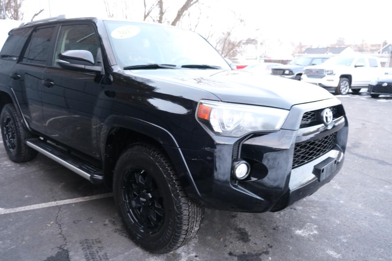 Toyota 4Runner SR5 Premium 4D SUV 4X4 V6 2017