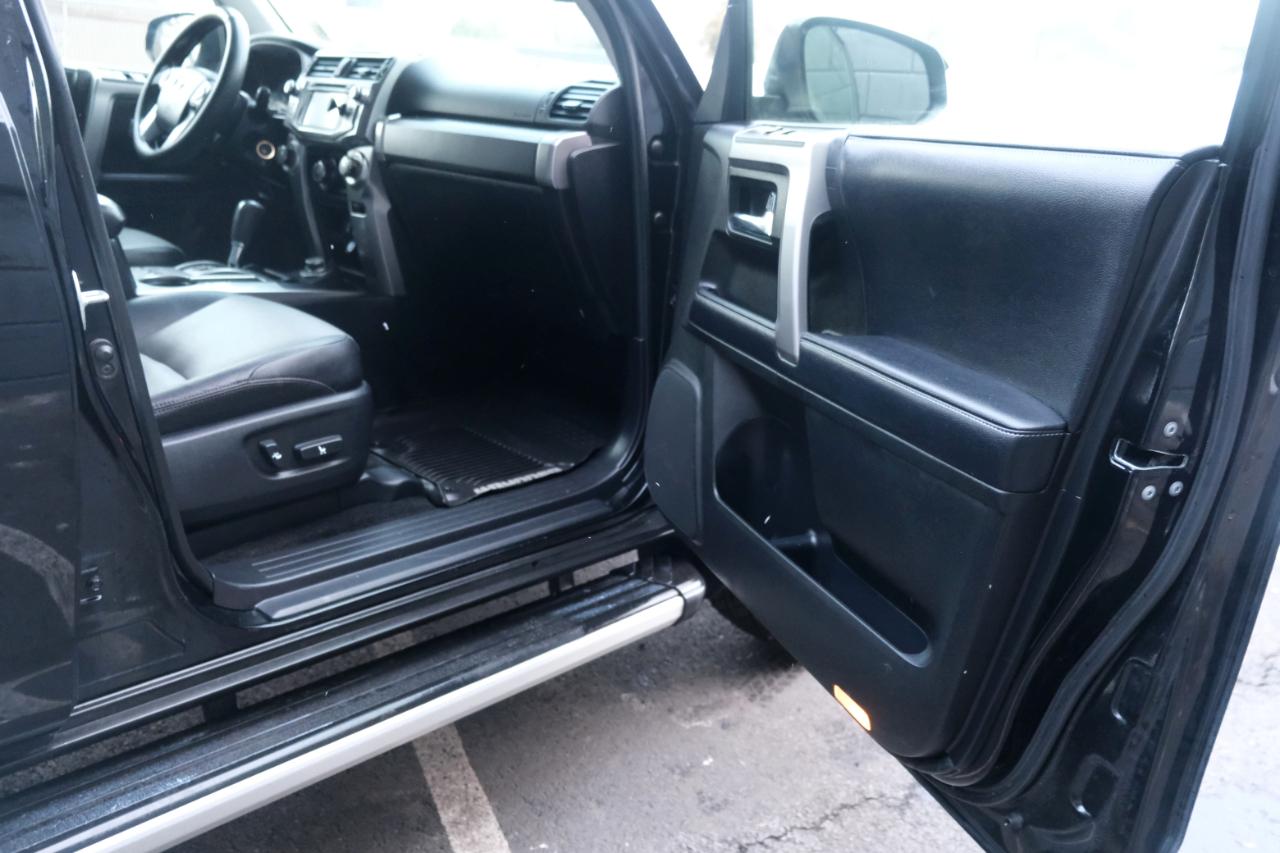 Toyota 4Runner SR5 Premium 4D SUV 4X4 V6 2017